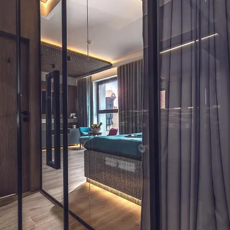 Marin Exclusive & Private Garage * Danzica