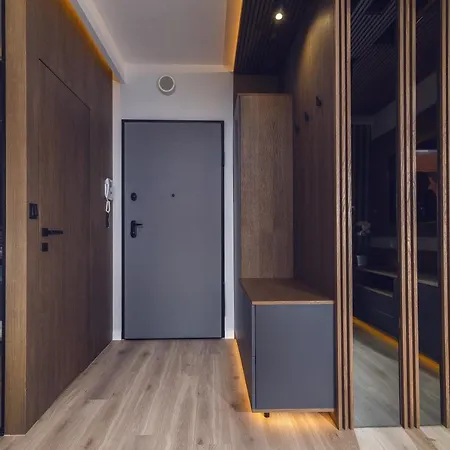 Marin Exclusive & Private Garage * Gdansk