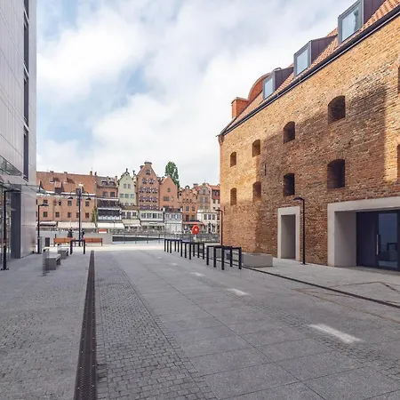 Daire Marin Exclusive & Private Garage Gdansk