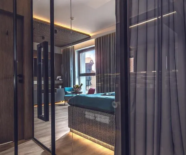 Marin Exclusive & Private Garage * Gdańsk