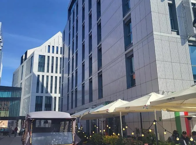 Marin Exclusive & Private Garage